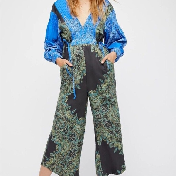 EUC Free People Blooming Fields jumpsuit sz small - Picture 1 of 9